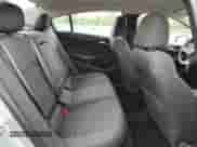 ✅ 2018 Chevrolet Cruze LT • VIN: 1G1BE5SM2J7137126 • Лот: 60965272. Размещён на Copart с пробегом 69 339 миль миль. Получите бесплатный доступ к архиву аукционных продаж из США и посмотрите подробный отчёт об истории автомобиля на DreamBid. Изображение 6.