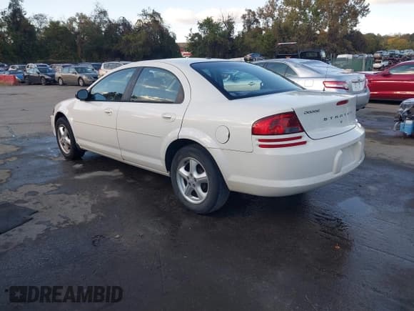 ✅ 2006 Dodge Stratus SXT • VIN: 1B3EL46R16N223249 • Lot: 43521991. Listed on IAAI with 170,379 mi. Free auction sales archive from the USA and detailed vehicle history report at DreamBid. Image 3.