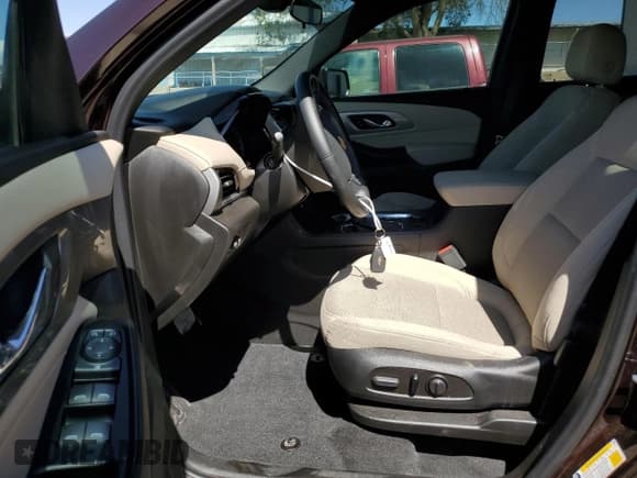 ✅ 2023 Chevrolet Traverse LT Cloth • VIN: 1GNERGKW3PJ291398 • Lot: 56634104. Wystawiony na Copart z przebiegiem 8 777 mil. Bezpłatny archiwum sprzedaży aukcyjnych z USA i szczegółowy raport historii pojazdu na DreamBid. Zdjęcie 7.