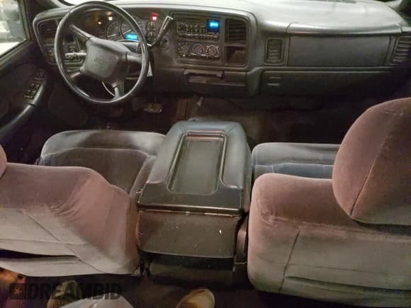 ✅ 2001 Chevrolet Silverado 2500HD LS • VIN: 1GCHK23U21F205793 • Lot: 44236885. Wystawiony na Copart z przebiegiem 204 555 mil. Bezpłatny archiwum sprzedaży aukcyjnych z USA i szczegółowy raport historii pojazdu na DreamBid. Zdjęcie 8.