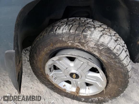 ✅ 2009 Chevrolet Silverado 1500 LT • VIN: 3GCEK23M09G112140 • Lot: 70092794. Listed on Copart with 109,804 mi. Free auction sales archive from the USA and detailed vehicle history report at DreamBid. Image 11.