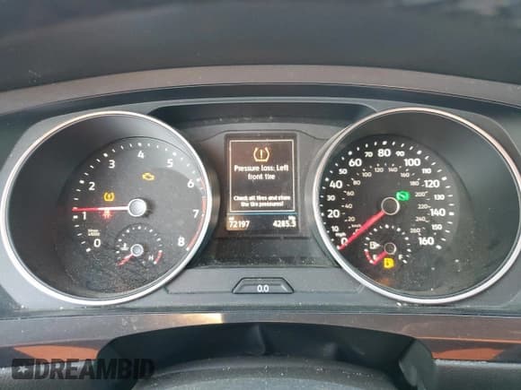 ✅ 2020 Volkswagen Tiguan SE • VIN: 3VV3B7AX8LM024237 • Lot: 90944255. Wystawiony na Copart z przebiegiem 72 197 mil. Bezpłatny archiwum sprzedaży aukcyjnych z USA i szczegółowy raport historii pojazdu na DreamBid. Zdjęcie 9.