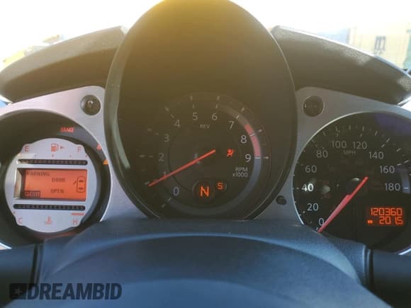 ✅ 2009 Nissan 370Z Touring • VIN: JN1AZ44E59M404279 • Лот: 91036065. Опубликован ранее на Copart с пробегом 120 360 миль. Бесплатный доступ к архиву аукционных продаж из США и подробный отчёт об истории автомобиля на DreamBid. Изображение 9.