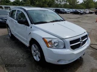 ✅ 2011 Dodge Caliber Mainstreet • VIN: 1B3CB3HA4BD175953 • Лот: 70286934. Опубликован ранее на Copart с пробегом 43 166 миль. Бесплатный доступ к архиву аукционных продаж из США и подробный отчёт об истории автомобиля на DreamBid. Изображение 4.