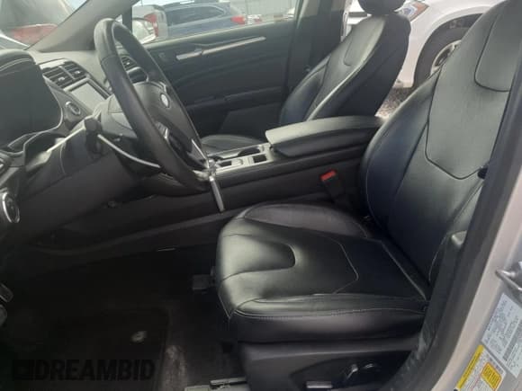 ✅ 2017 Ford Fusion Platinum • VIN: 3FA6P0D92HR147677 • Lot: 84788005. Listed on Copart with 85,846 mi. Free auction sales archive from the USA and detailed vehicle history report at DreamBid. Image 7.