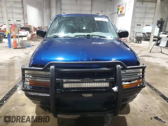 2001 Chevrolet Blazer LT with VIN 1GNDT13W912134288, listed as a Copart auction lot 87112824 with 152,925 mi miles and Salvage title. Bid and sale history available at DreamBid. Image 5.