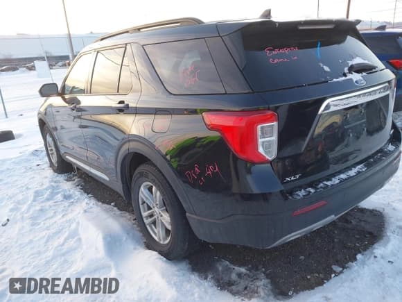 ✅ 2023 Ford Explorer XLT • VIN: 1FMSK8DH5PGB40334 • Lot: 43846845. Wystawiony na IAAI z przebiegiem 64 065 mil. Bezpłatny archiwum sprzedaży aukcyjnych z USA i szczegółowy raport historii pojazdu na DreamBid. Zdjęcie 3.