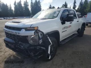 ✅ 2021 Chevrolet Silverado 2500HD Custom • VIN: 1GC4YME75MF126042 • Лот: 61582265. Опубликован ранее на Copart с пробегом 111 752 миль. Бесплатный доступ к архиву аукционных продаж из США и подробный отчёт об истории автомобиля на DreamBid. Изображение 1.
