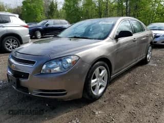 ✅ 2010 Chevrolet Malibu 1LS • VIN: 1G1ZB5E02AF262603 • Lot: 57138915. Wystawiony na Copart z przebiegiem 128 992 mil. Bezpłatny archiwum sprzedaży aukcyjnych z USA i szczegółowy raport historii pojazdu na DreamBid. Zdjęcie 1.