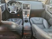 ✅ 2013 Volvo XC60 T6 • VIN: YV4902DZ6D2422535 • Lot: 95702925. Listed on Copart with 113,732 mi. Free auction sales archive from the USA and detailed vehicle history report at DreamBid. Image 8.