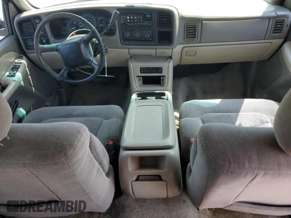 ✅ 2000 Chevrolet Suburban LS • VIN: 3GNFK16T8YG226765 • Лот: 60441455. Опубликован ранее на Copart с пробегом 211 754 миль. Бесплатный доступ к архиву аукционных продаж из США и подробный отчёт об истории автомобиля на DreamBid. Изображение 8.