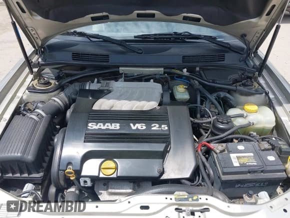 ✅ 1996 Saab 900 • VIN: YS3DF78V3T7001155 • Lot: 42552301. Wystawiony na IAAI z przebiegiem 333 295 mil. Bezpłatny archiwum sprzedaży aukcyjnych z USA i szczegółowy raport historii pojazdu na DreamBid. Zdjęcie 10.