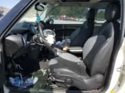 ✅ 2008 MINI Clubman • VIN: WMWML33538TN67716 • Лот: 81205975. Опубликован ранее на Copart с пробегом 106 932 миль. Бесплатный доступ к архиву аукционных продаж из США и подробный отчёт об истории автомобиля на DreamBid. Изображение 7.