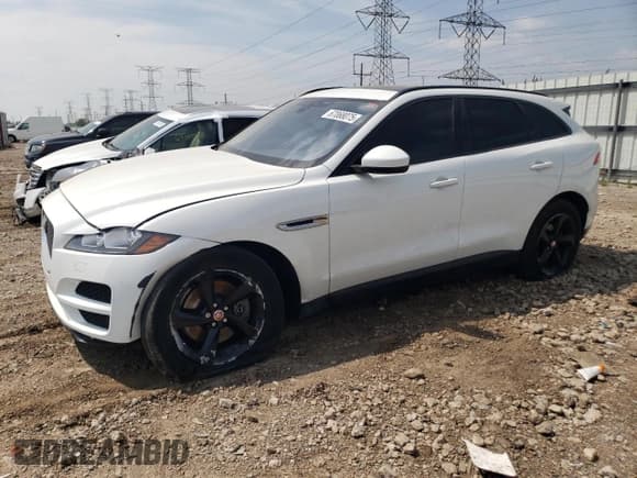 ✅ 2018 Jaguar F-Pace 35t Premium • VIN: SADCJ2EV9JA242795 • Lot: 67068075. Listed on Copart with 50,239 mi. Free auction sales archive from the USA and detailed vehicle history report at DreamBid. Image 1.
