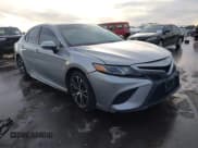 ✅ 2019 Toyota Camry SE • VIN: 4T1B11HK8KU239644 • Лот: 43818082. Опубликован ранее на IAAI с пробегом 146 520 миль. Бесплатный доступ к архиву аукционных продаж из США и подробный отчёт об истории автомобиля на DreamBid. Изображение 1.