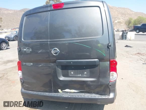 ✅ 2017 Nissan NV200 SV • VIN: 3N6CM0KN7HK691717 • Lot: 42894419. Wystawiony na IAAI z przebiegiem 184 667 mil. Bezpłatny archiwum sprzedaży aukcyjnych z USA i szczegółowy raport historii pojazdu na DreamBid. Zdjęcie 17.