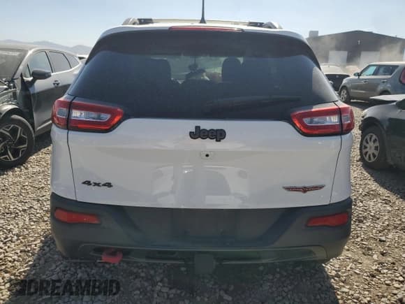 ✅ 2016 Jeep Cherokee Trailhawk • VIN: 1C4PJMBB4GW311259 • Lot: 64332725. Wystawiony na Copart z przebiegiem 133 644 mil. Bezpłatny archiwum sprzedaży aukcyjnych z USA i szczegółowy raport historii pojazdu na DreamBid. Zdjęcie 6.