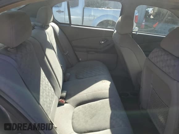 ✅ 2005 Chevrolet Malibu LS • VIN: 1G1ZT54835F177408 • Lot: 71926995. Listed on Copart with 25,922 mi. Free auction sales archive from the USA and detailed vehicle history report at DreamBid. Image 10.