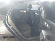 ✅ 2024 Kia Forte LXS • VIN: 3KPF24AD2RE712317 • Lot: 43676282. Wystawiony na IAAI z przebiegiem 40 934 mil. Bezpłatny archiwum sprzedaży aukcyjnych z USA i szczegółowy raport historii pojazdu na DreamBid. Zdjęcie 8.