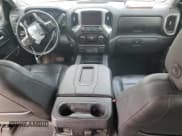 ✅ 2020 Chevrolet Silverado 1500 LT Trail Boss • VIN: 3GCPYFEL1LG315192 • Lot: 64153234. Wystawiony na Copart z przebiegiem Nie podano. Bezpłatny archiwum sprzedaży aukcyjnych z USA i szczegółowy raport historii pojazdu na DreamBid. Zdjęcie 8.