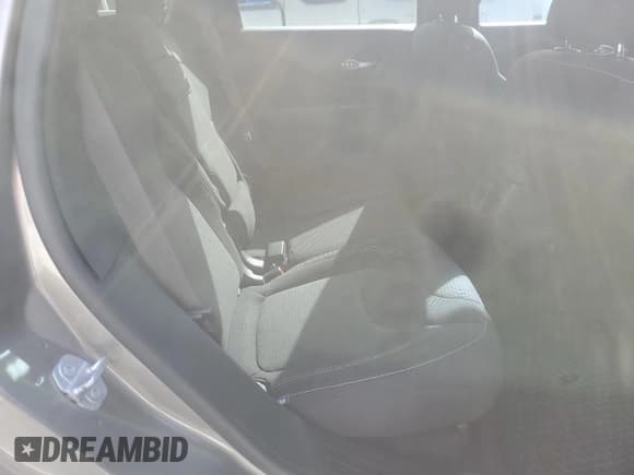 ✅ 2016 Jeep Cherokee Latitude • VIN: 1C4PJMCB8GW296554 • Lot: 84764875. Listed on Copart with 64,170 mi. Free auction sales archive from the USA and detailed vehicle history report at DreamBid. Image 11.