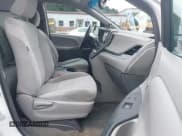 ✅ 2015 Toyota Sienna LE AAS • VIN: 5TDKK3DC9FS576023 • Lot: 42395573. Listed on IAAI with 120,752 mi. Free auction sales archive from the USA and detailed vehicle history report at DreamBid. Image 5.