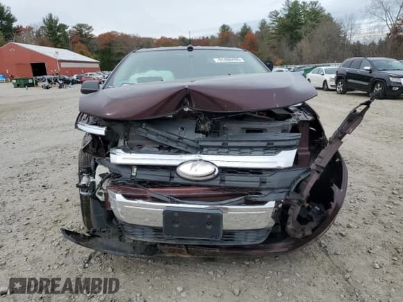 ✅ 2011 Ford Edge SE • VIN: 2FMDK3GC2BBB01664 • Lot: 91400495. Wystawiony na Copart z przebiegiem Nie podano. Bezpłatny archiwum sprzedaży aukcyjnych z USA i szczegółowy raport historii pojazdu na DreamBid. Zdjęcie 5.