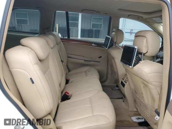 ✅ 2009 Mercedes-Benz GL 320 • VIN: 4JGBF25E09A497075 • Lot: 71859715. Listed on Copart with 157,443 mi. Free auction sales archive from the USA and detailed vehicle history report at DreamBid. Image 11.