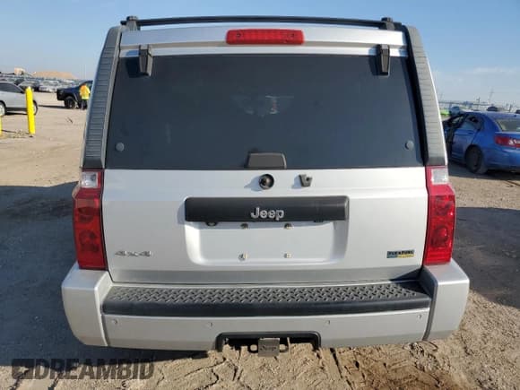 ✅ 2008 Jeep Commander Sport • VIN: 1J8HG48N78C159168 • Lot: 81878975. Listed on Copart with 198,304 mi. Free auction sales archive from the USA and detailed vehicle history report at DreamBid. Image 6.