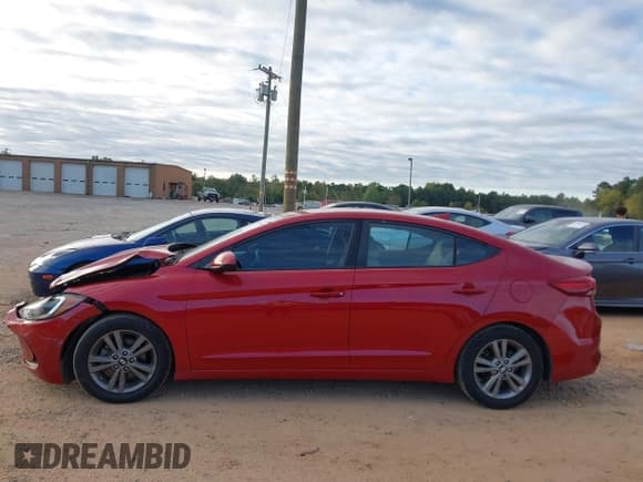 ✅ 2018 Hyundai Elantra SEL • VIN: 5NPD84LF2JH249745 • Lot: 43385820. Listed on IAAI with 68,372 mi. Free auction sales archive from the USA and detailed vehicle history report at DreamBid. Image 14.