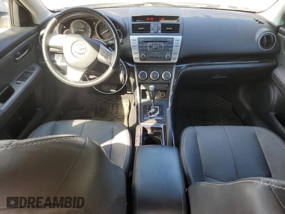 ✅ 2010 Mazda 6 i Touring • VIN: 1YVHZ8CH2A5M44794 • Lot: 80824115. Wystawiony na Copart z przebiegiem 124 599 mil. Bezpłatny archiwum sprzedaży aukcyjnych z USA i szczegółowy raport historii pojazdu na DreamBid. Zdjęcie 8.