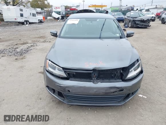 ✅ 2013 Volkswagen Jetta SE • VIN: 3VWDP7AJ0DM391731 • Lot: 43561418. Wystawiony na IAAI z przebiegiem 154 750 mil. Bezpłatny archiwum sprzedaży aukcyjnych z USA i szczegółowy raport historii pojazdu na DreamBid. Zdjęcie 6.