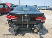 ✅ 2018 Kia Optima S • VIN: 5XXGT4L35JG256959 • Lot: 60494495. Listed on Copart with 111,572 mi. Free auction sales archive from the USA and detailed vehicle history report at DreamBid. Image 6.