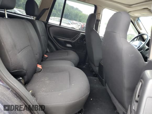 ✅ 2004 Jeep Grand Cherokee Laredo • VIN: 1J4GW48S64C160831 • Lot: 61920005. Wystawiony na Copart z przebiegiem 135 243 mil. Bezpłatny archiwum sprzedaży aukcyjnych z USA i szczegółowy raport historii pojazdu na DreamBid. Zdjęcie 11.