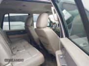 ✅ 2011 Ford Expedition Max XLT • VIN: 1FMJK1H53BEF44658 • Lot: 41652085. Wystawiony na IAAI z przebiegiem 174 548 mil. Bezpłatny archiwum sprzedaży aukcyjnych z USA i szczegółowy raport historii pojazdu na DreamBid. Zdjęcie 8.