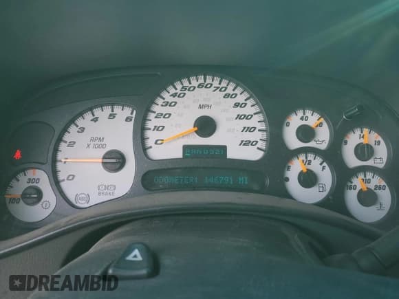 ✅ 2003 Chevrolet Silverado SS • VIN: 2GCEK19N631366266 • Лот: 79645644. Опубликован ранее на Copart с пробегом 146 791 миль. Бесплатный доступ к архиву аукционных продаж из США и подробный отчёт об истории автомобиля на DreamBid. Изображение 9.