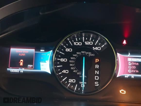 ✅ 2013 Ford Edge SEL • VIN: 2FMDK4JC8DBA52309 • Lot: 43898965. Wystawiony na IAAI z przebiegiem 190 862 mil. Bezpłatny archiwum sprzedaży aukcyjnych z USA i szczegółowy raport historii pojazdu na DreamBid. Zdjęcie 7.