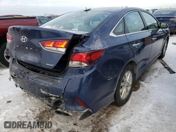 ✅ 2018 Hyundai Sonata Limited • VIN: 5NPE34AF0JH653097 • Lot: 39274743. Listed on Copart with 59,598 mi. Free auction sales archive from the USA and detailed vehicle history report at DreamBid. Image 3.