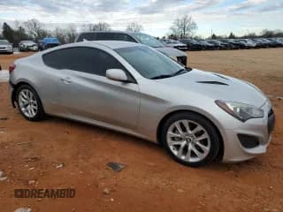 ✅ 2013 Hyundai Genesis Coupe 2.0T • VIN: KMHHT6KD1DU086653 • Lot: 87619445. Wystawiony na Copart z przebiegiem 115 128 mil. Bezpłatny archiwum sprzedaży aukcyjnych z USA i szczegółowy raport historii pojazdu na DreamBid. Zdjęcie 4.