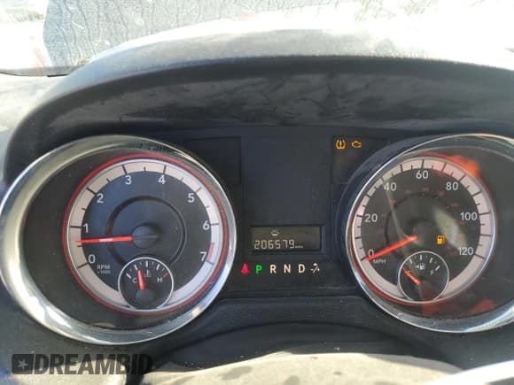 ✅ 2018 Dodge Grand Caravan SE • VIN: 2C4RDGBG3JR162193 • Lot: 65992855. Wystawiony na Copart z przebiegiem 206 579 mil. Bezpłatny archiwum sprzedaży aukcyjnych z USA i szczegółowy raport historii pojazdu na DreamBid. Zdjęcie 9.