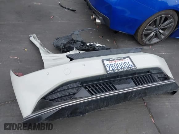 ✅ 2022 Kia EV6 Wind • VIN: KNDC3DLC6N5057976 • Lot: 42643946. Listed on IAAI with 66,952 mi. Free auction sales archive from the USA and detailed vehicle history report at DreamBid. Image 12.