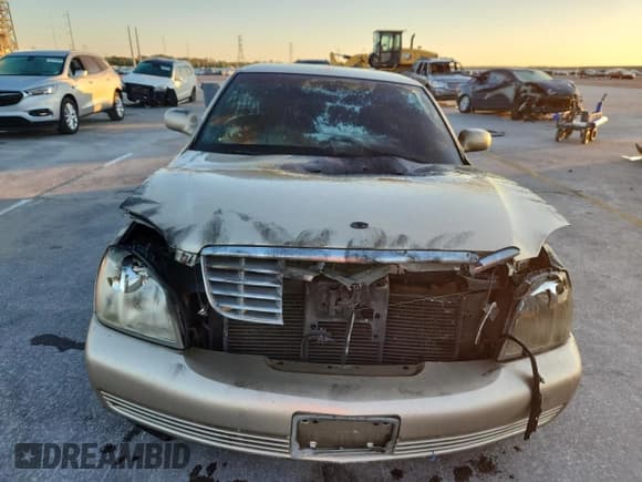 ✅ 2005 Cadillac DeVille • VIN: 1G6KD54Y05U217352 • Lot: 87125935. Listed on Copart with Not provided. Free auction sales archive from the USA and detailed vehicle history report at DreamBid. Image 5.