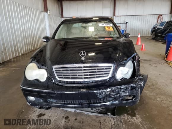 ✅ 2004 Mercedes-Benz C 320 • VIN: WDBRF64J64F476587 • Lot: 71436945. Wystawiony na Copart z przebiegiem 85 155 mil. Bezpłatny archiwum sprzedaży aukcyjnych z USA i szczegółowy raport historii pojazdu na DreamBid. Zdjęcie 5.