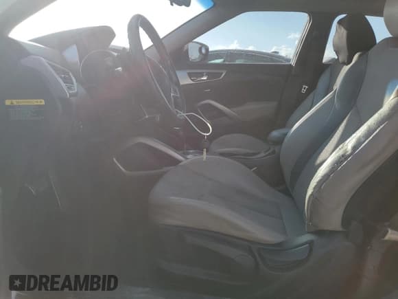 ✅ 2013 Hyundai Veloster w/Black Int • VIN: KMHTC6ADXDU174273 • Lot: 78162234. Listed on Copart with 159,684 mi. Free auction sales archive from the USA and detailed vehicle history report at DreamBid. Image 7.