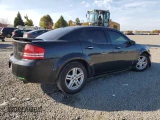 ✅ 2010 Dodge Avenger R/T • VIN: 1B3CC5FB1AN215595 • Лот: 75664094. Опубликован ранее на Copart с пробегом 165 992 миль. Бесплатный доступ к архиву аукционных продаж из США и подробный отчёт об истории автомобиля на DreamBid. Изображение 3.