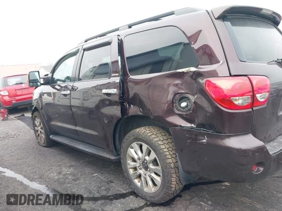 ✅ 2012 Toyota Sequoia Limited • VIN: 5TDJY5G10CS065800 • Лот: 43718171. Опубликован ранее на IAAI с пробегом 220 606 миль. Бесплатный доступ к архиву аукционных продаж из США и подробный отчёт об истории автомобиля на DreamBid. Изображение 14.