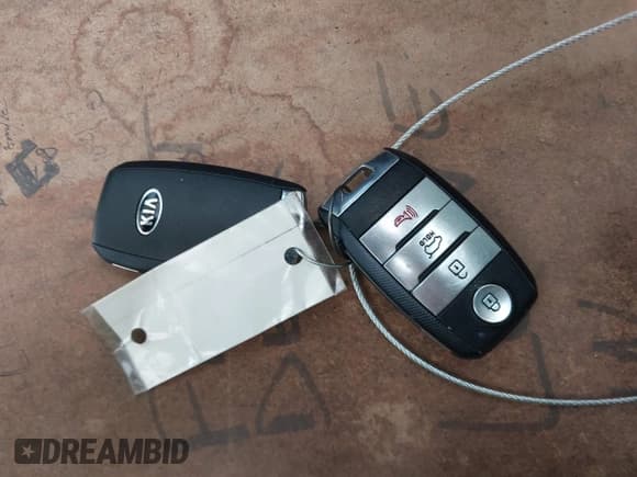 ✅ 2017 Kia Sorento EX • VIN: 5XYPH4A57HG293717 • Лот: 42964413. Опубликован ранее на IAAI с пробегом 89 481 миль. Бесплатный доступ к архиву аукционных продаж из США и подробный отчёт об истории автомобиля на DreamBid. Изображение 11.