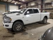 ✅ 2023 Ram 2500 Laramie • VIN: 3C6UR5FLXPG632054 • Лот: 51972575. Опубликован ранее на Copart с пробегом 79 647 миль. Бесплатный доступ к архиву аукционных продаж из США и подробный отчёт об истории автомобиля на DreamBid. Изображение 1.