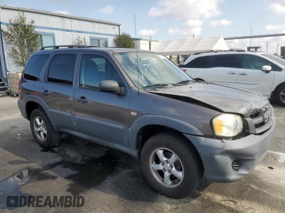 ✅ 2006 Mazda Tribute i • VIN: 4F2YZ02Z16KM34798 • Lot: 42933805. Listed on Copart with 195,702 mi. Free auction sales archive from the USA and detailed vehicle history report at DreamBid. Image 4.
