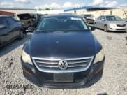 ✅ 2011 Volkswagen CC Sport • VIN: WVWMN7ANXBE712544 • Lot: 57450165. Wystawiony na Copart z przebiegiem 129 020 mil. Bezpłatny archiwum sprzedaży aukcyjnych z USA i szczegółowy raport historii pojazdu na DreamBid. Zdjęcie 5.